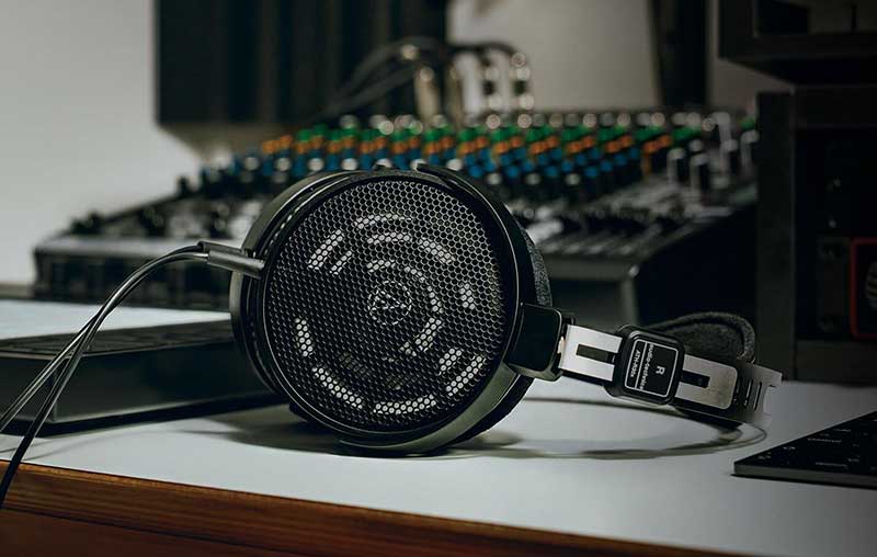Audio-Technica ATH-R30x 监听耳机