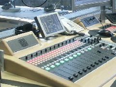 德国DHD RM4200 12路直播数字调音台